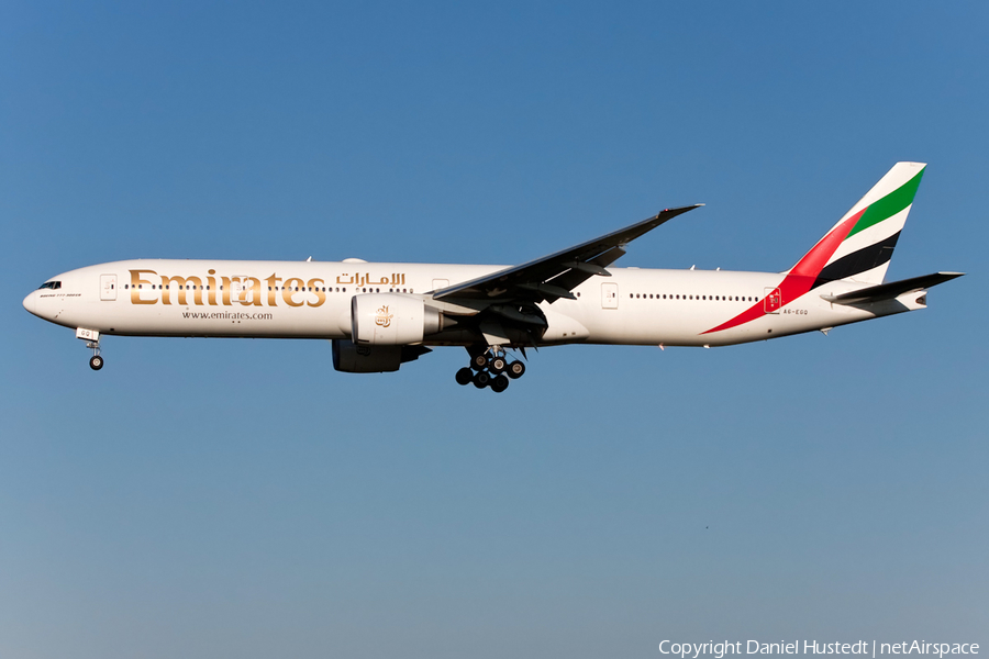 Emirates Boeing 777-31H(ER) (A6-EGQ) | Photo 516066