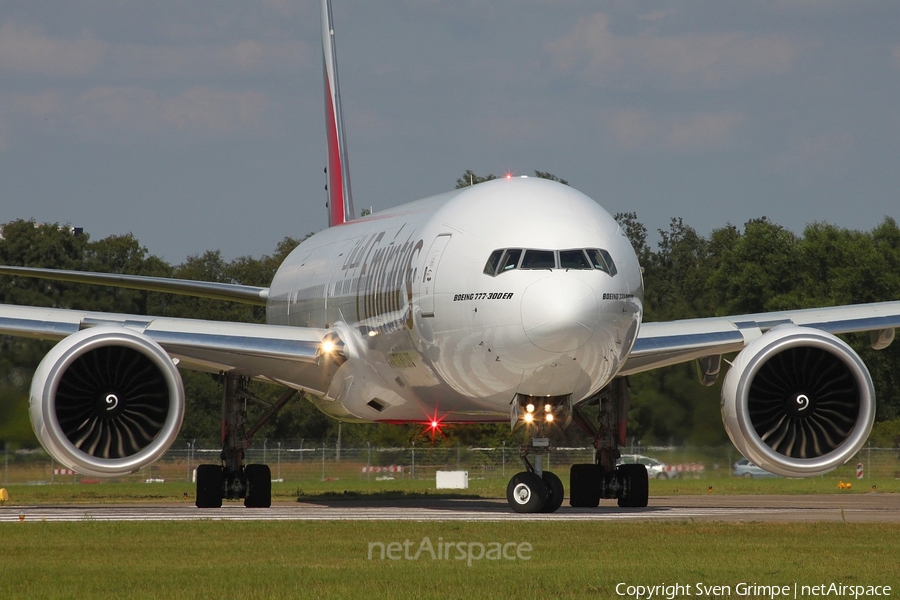 Emirates Boeing 777-31H(ER) (A6-EGR) | Photo 30021