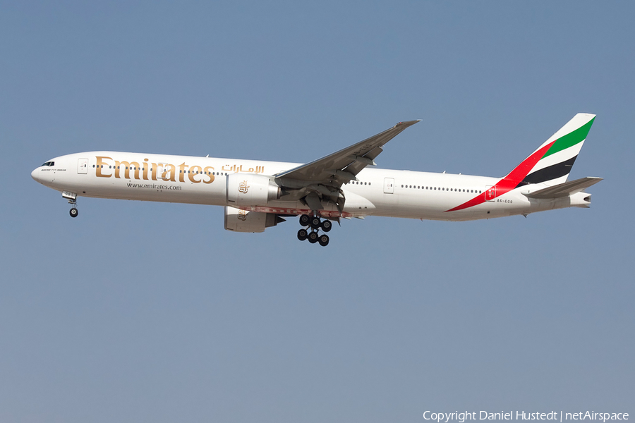 Emirates Boeing 777-31H(ER) (A6-EGS) | Photo 529280