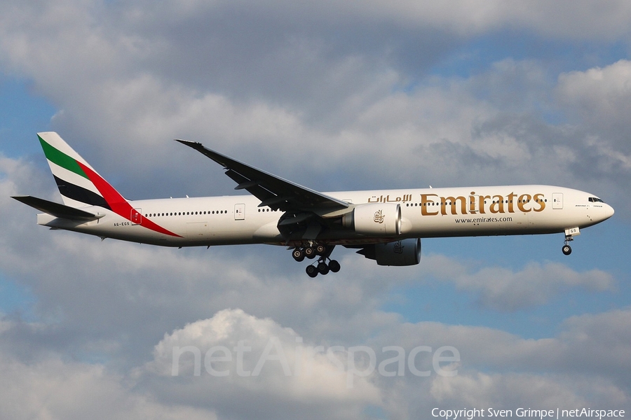 Emirates Boeing 777-31H(ER) (A6-EGS) | Photo 16446