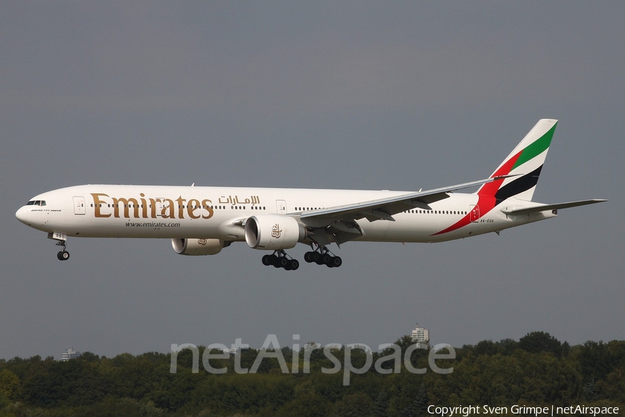 Emirates Boeing 777-31H(ER) (A6-EGS) | Photo 31213
