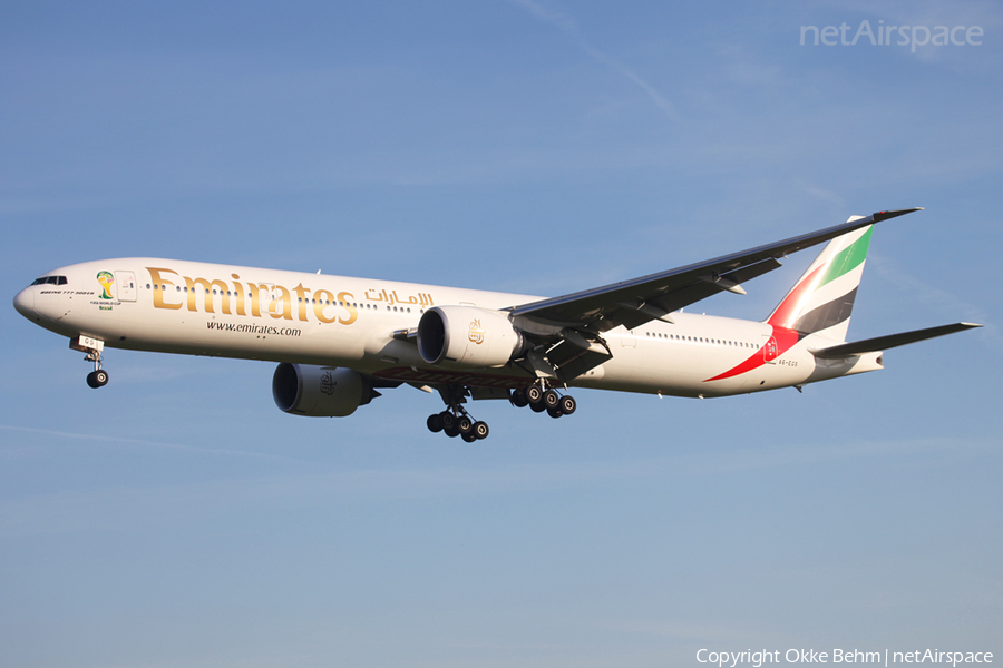 Emirates Boeing 777-31H(ER) (A6-EGS) | Photo 52954