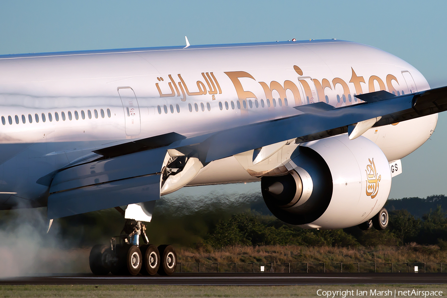 Emirates Boeing 777-31H(ER) (A6-EGS) | Photo 13503