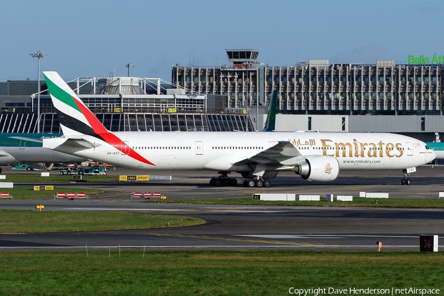 Emirates Boeing 777-31H(ER) (A6-EGT) | Photo 205984