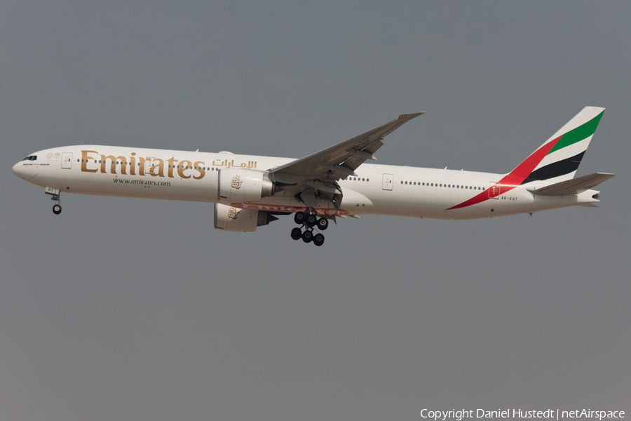 Emirates Boeing 777-31H(ER) (A6-EGT) | Photo 416031