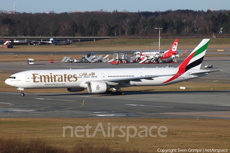 Emirates Boeing 777-31H(ER) (A6-EGT) | Photo 19531