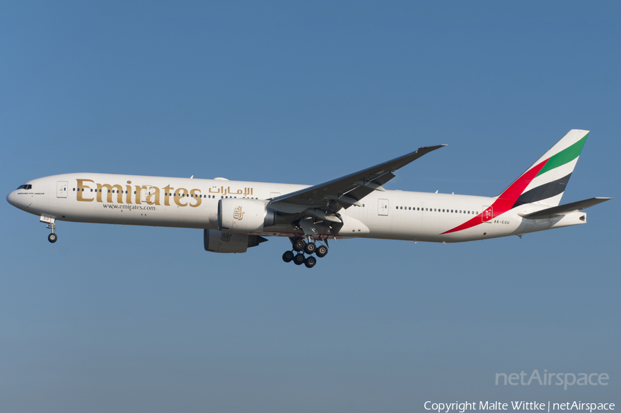 Emirates Boeing 777-31H(ER) (A6-EGU) | Photo 473336