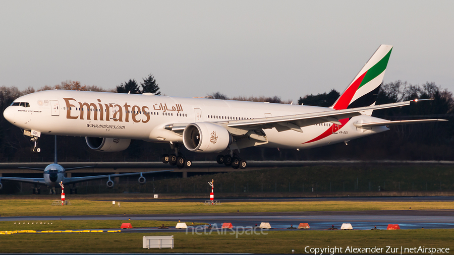Emirates Boeing 777-31H(ER) (A6-EGU) | Photo 203652