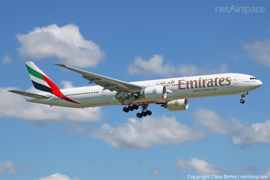 Emirates Boeing 777-31H(ER) (A6-EGU) | Photo 38535