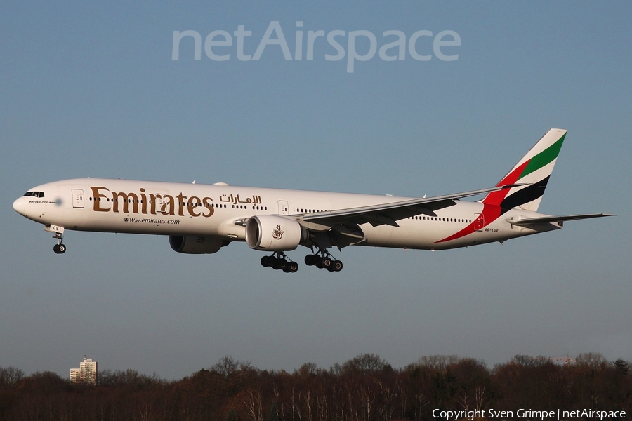 Emirates Boeing 777-31H(ER) (A6-EGV) | Photo 91901