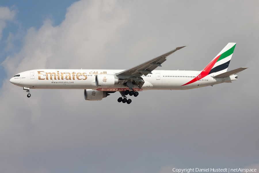 Emirates Boeing 777-31H(ER) (A6-EGW) | Photo 620339