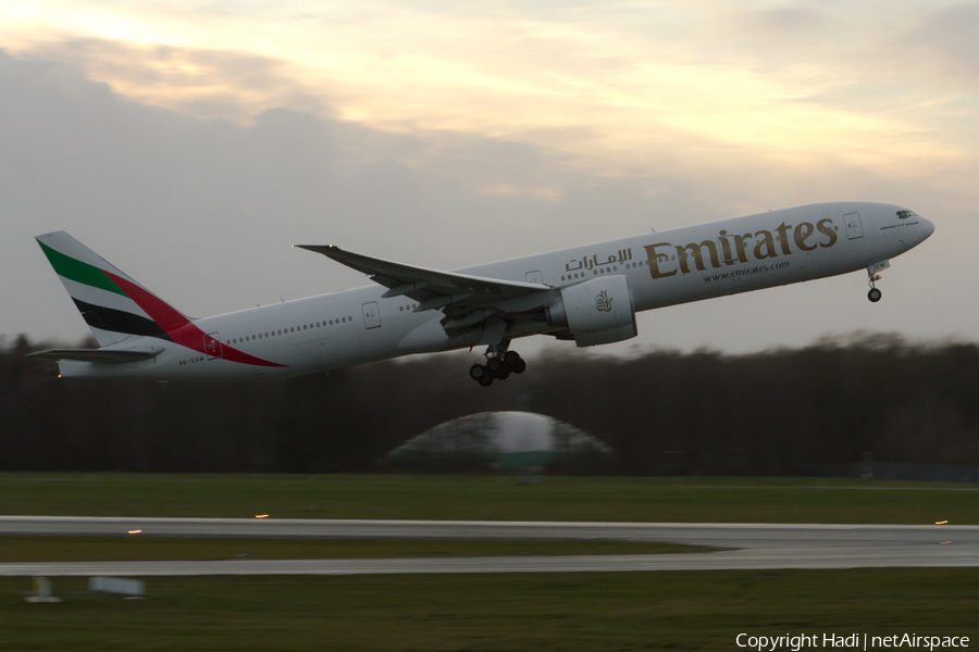 Emirates Boeing 777-31H(ER) (A6-EGW) | Photo 65012