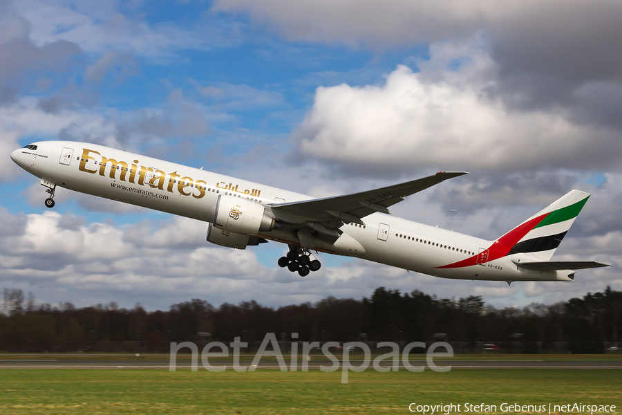 Emirates Boeing 777-31H(ER) (A6-EGX) | Photo 24925
