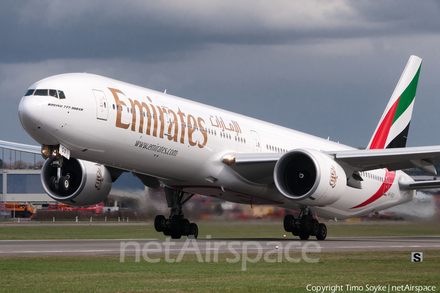 Emirates Boeing 777-31H(ER) (A6-EGX) | Photo 25049