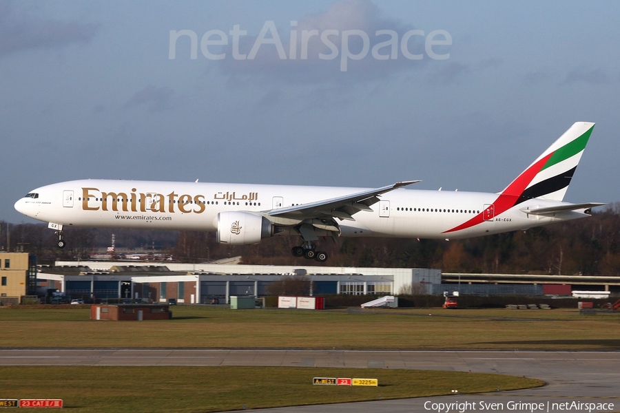 Emirates Boeing 777-31H(ER) (A6-EGX) | Photo 35924