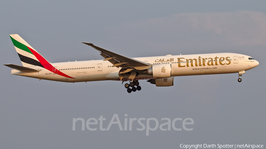 Emirates Boeing 777-31H(ER) (A6-EGY) | Photo 317318