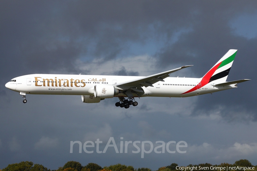 Emirates Boeing 777-31H(ER) (A6-EGY) | Photo 17726
