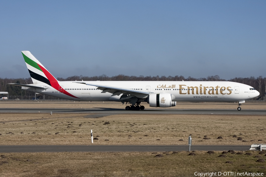 Emirates Boeing 777-31H(ER) (A6-EGY) | Photo 401463