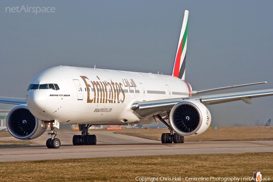 Emirates Boeing 777-31H(ER) (A6-EGY) | Photo 22481