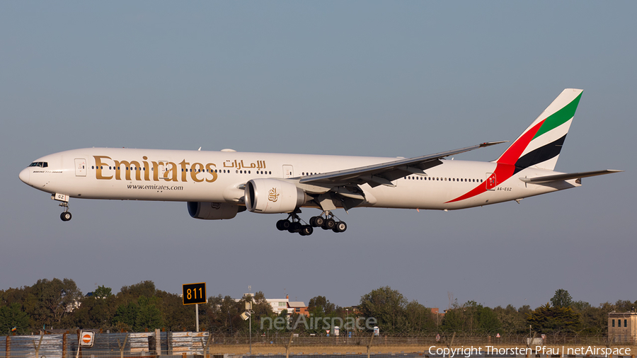 Emirates Boeing 777-31H(ER) (A6-EGZ) | Photo 194685