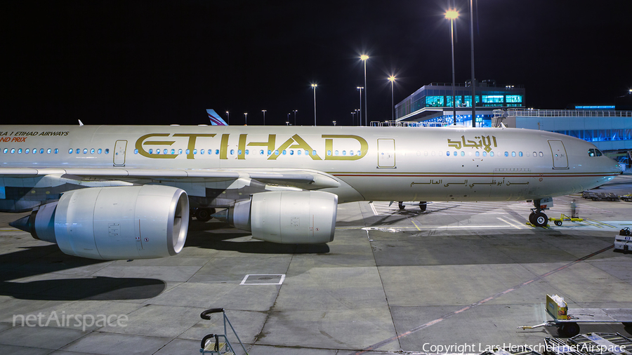 Etihad Airways Airbus A340-541 (A6-EHC) | Photo 304337