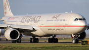 Etihad Airways Airbus A340-642X (A6-EHF) at  London - Heathrow, United Kingdom