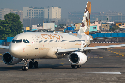 Etihad Airways Airbus A320-232 (A6-EIN) at  Mumbai - Chhatrapati Shivaji International, India