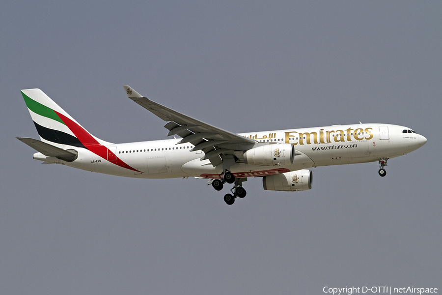 Emirates Airbus A330-243 (A6-EKQ) | Photo 286825