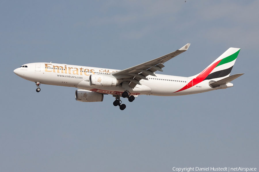 Emirates Airbus A330-243 (A6-EKV) | Photo 529284