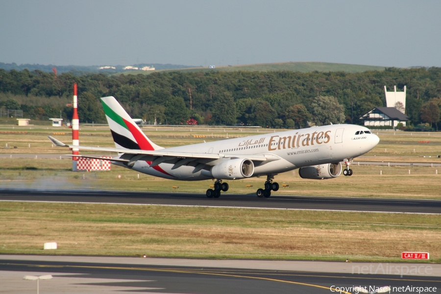 Emirates Airbus A330-243 (A6-EKV) | Photo 274210