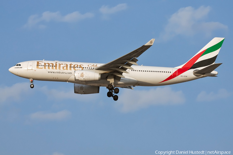 Emirates Airbus A330-243 (A6-EKW) | Photo 529286