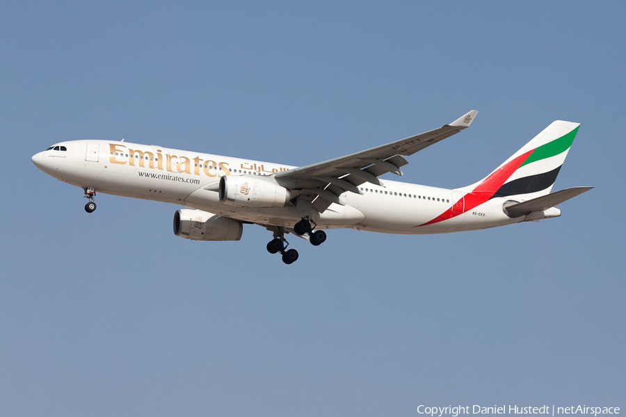 Emirates Airbus A330-243 (A6-EKX) | Photo 529285