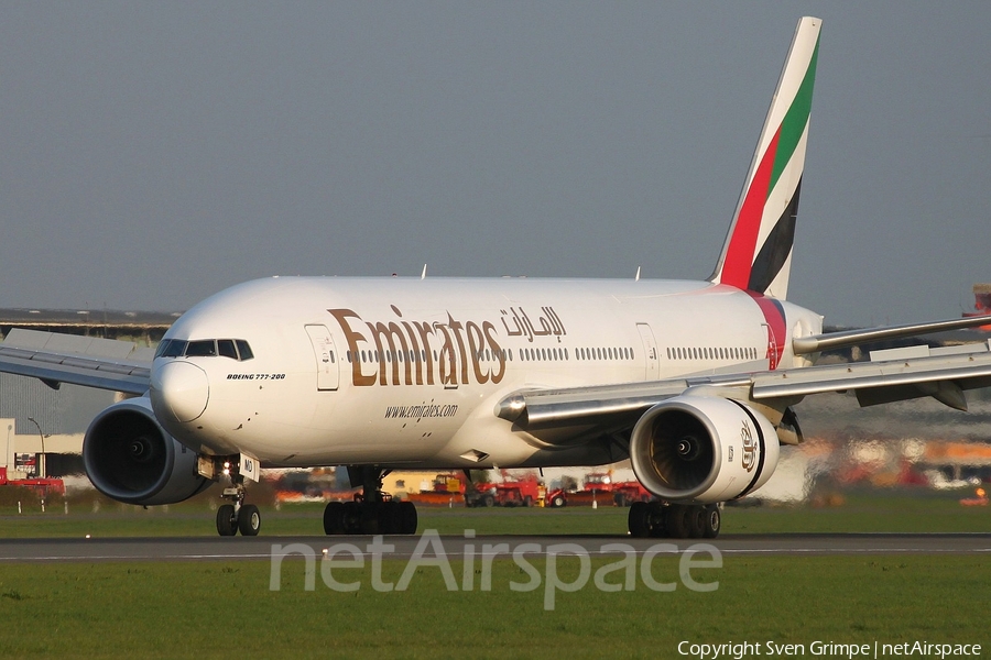 Emirates Boeing 777-21H (A6-EMD) | Photo 25807