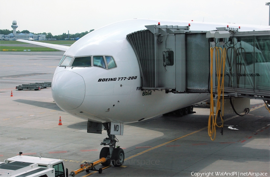 Emirates Boeing 777-21H (A6-EMD) | Photo 447575