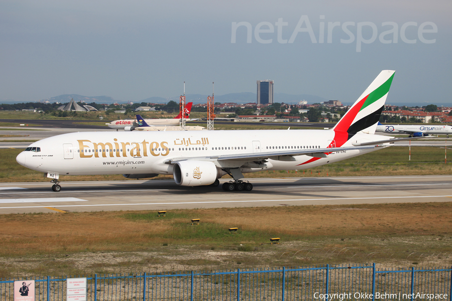 Emirates Boeing 777-21H (A6-EME) | Photo 72107