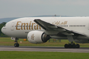Emirates Boeing 777-21H (A6-EME) at  Manchester - International (Ringway), United Kingdom