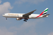 Emirates Boeing 777-21H(ER) (A6-EMH) at  Dubai - International, United Arab Emirates