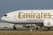 Emirates Boeing 777-21H(ER) (A6-EMH) at  Lisbon - Portela, Portugal