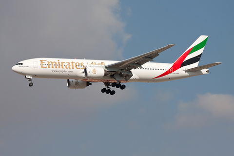 Emirates Boeing 777-21H(ER) (A6-EMI) at  Dubai - International, United Arab Emirates