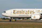 Emirates Boeing 777-21H(ER) (A6-EMI) at  Lisbon - Portela, Portugal