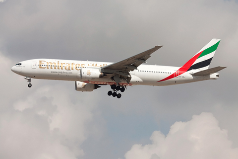 Emirates Boeing 777-21H(ER) (A6-EMJ) at  Dubai - International, United Arab Emirates