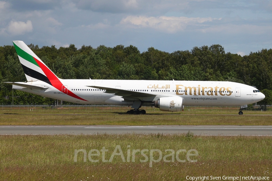 Emirates Boeing 777-21H(ER) (A6-EMJ) | Photo 30974