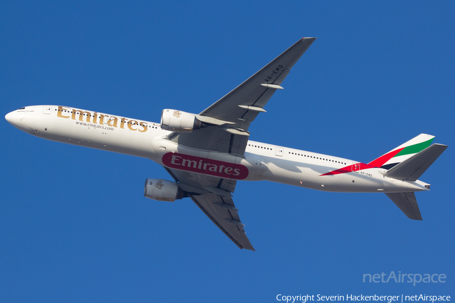 Emirates Boeing 777-31H (A6-EMQ) | Photo 198905