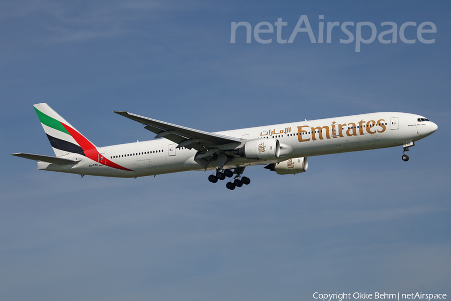 Emirates Boeing 777-31H (A6-EMR) | Photo 72237
