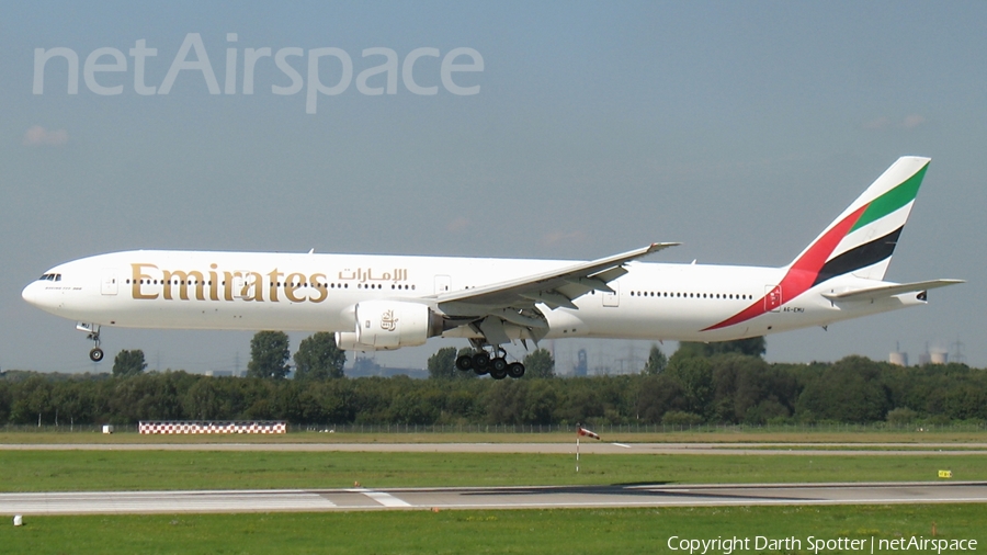 Emirates Boeing 777-31H (A6-EMU) | Photo 139531