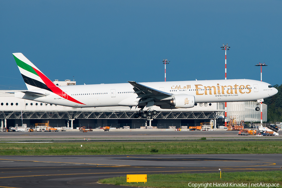 Emirates Boeing 777-31H (A6-EMU) | Photo 308501