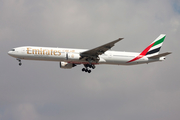 Emirates Boeing 777-31H (A6-EMW) at  Dubai - International, United Arab Emirates