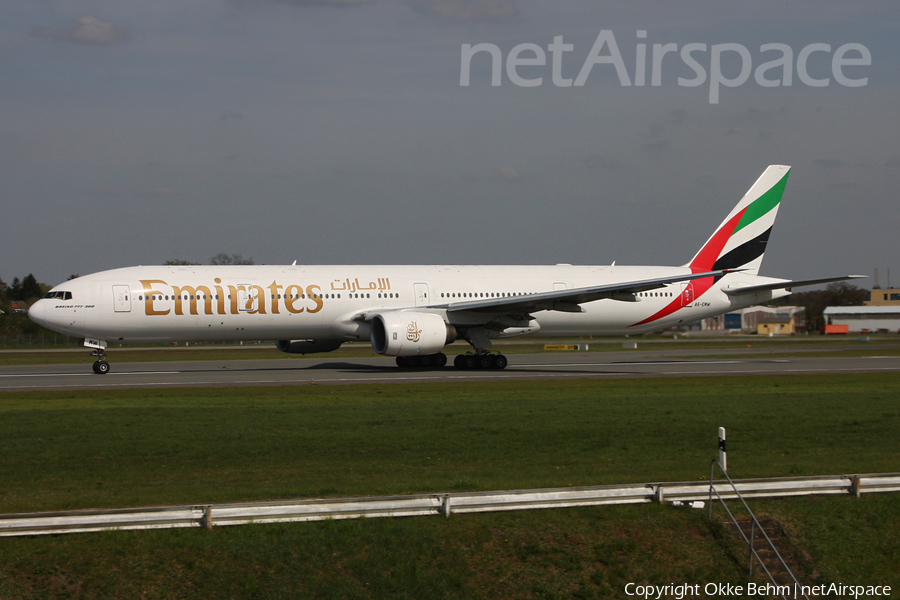Emirates Boeing 777-31H (A6-EMW) | Photo 72240