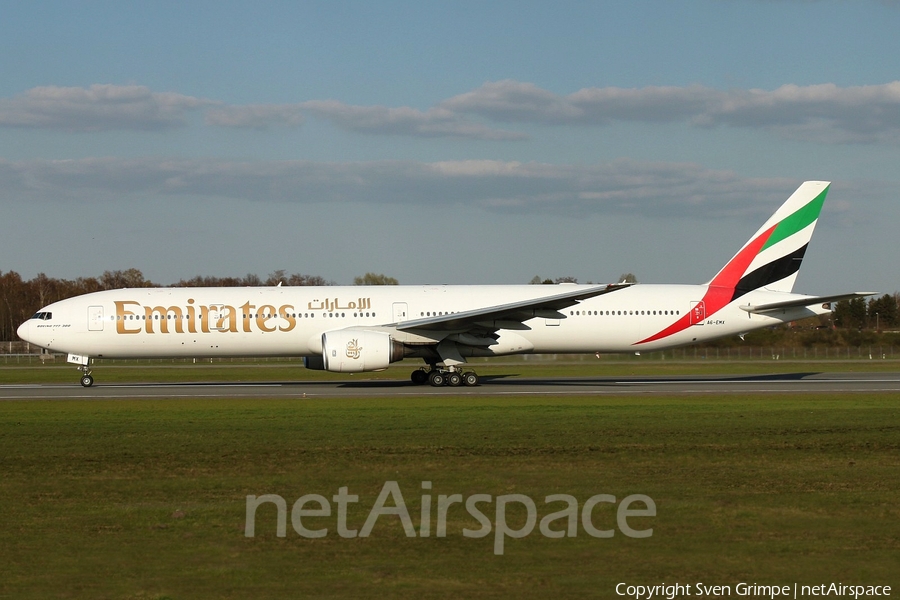 Emirates Boeing 777-31H (A6-EMX) | Photo 17607
