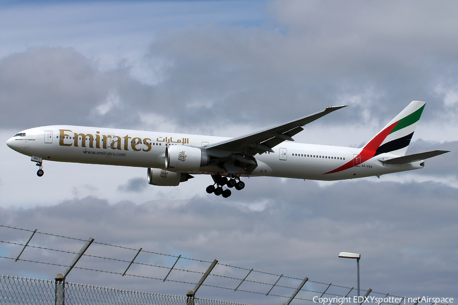 Emirates Boeing 777-31H(ER) (A6-ENA) | Photo 275317